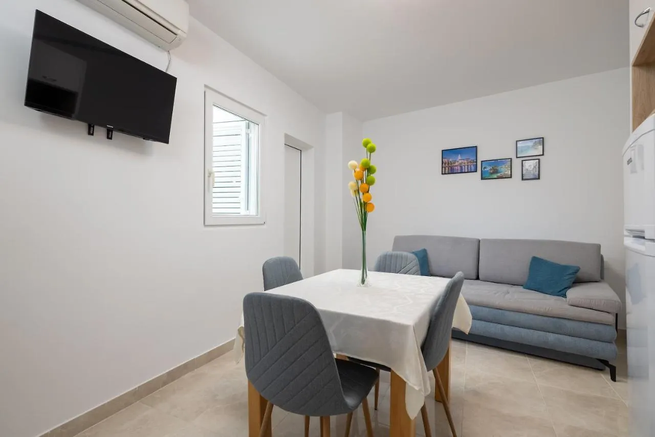 Lovely Apartment Ivana In Centre With Terrace Split